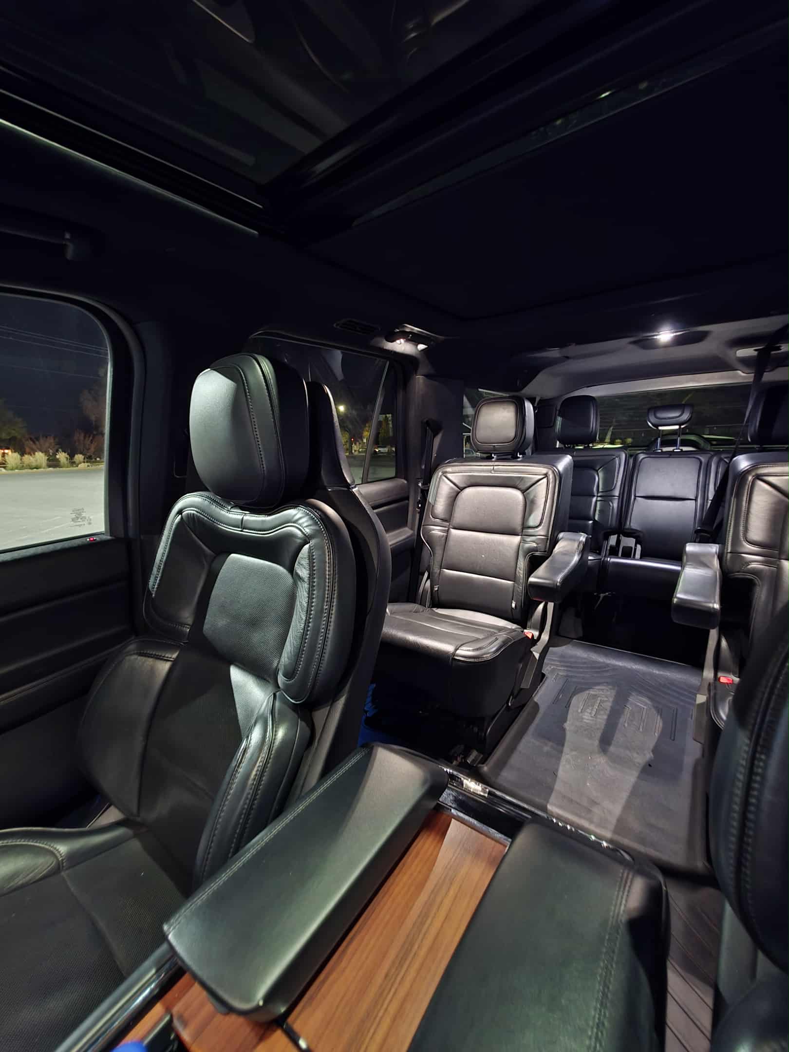 Lincoln Navigator captain's chairs